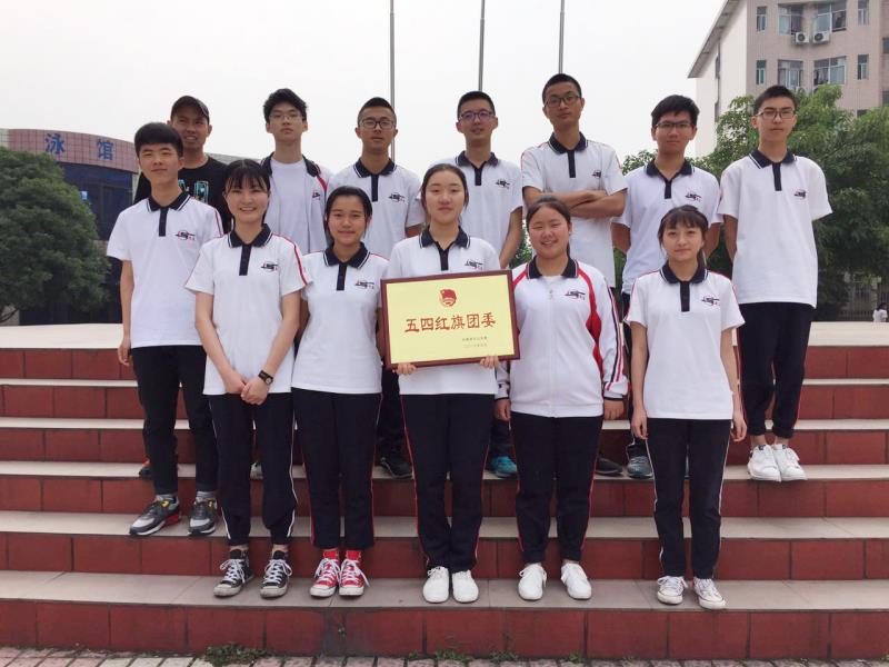 1494400175139376.jpg 01.jpg