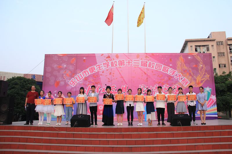 1526458363399020.jpg IMG_4379.JPG